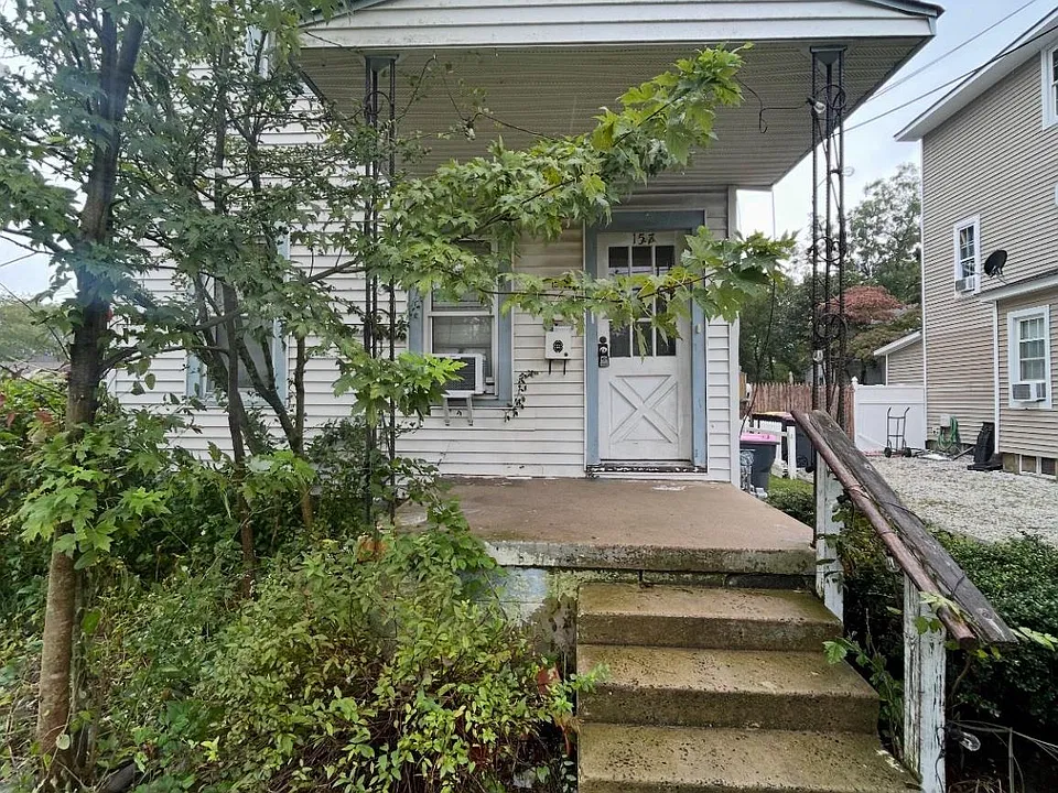157 Clifton Ave #B