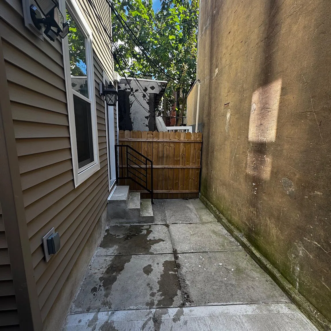 2 bed, 1.0 bath, 1050 sqft, $1,450 — Photo 4