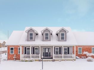 1607 Fayette Ave, Washington, IL 61571