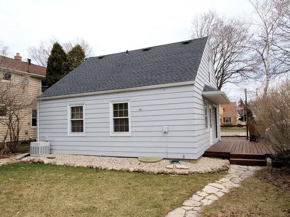 3477 South 35th STREET, Milwaukee, WI 53215