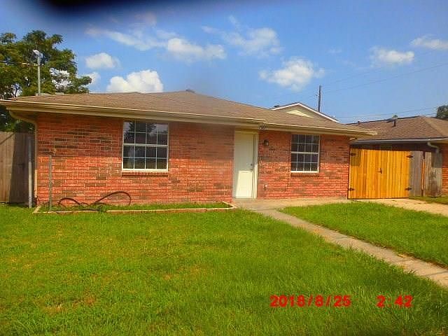 1st image of 7507 Vanderkloot Ave
