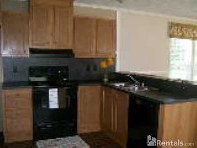 2nd image of 201 Hickory Ct