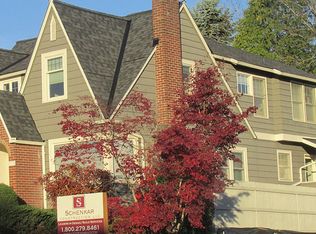 7526 14th Ave NE, Seattle, WA 98115