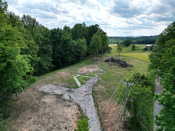 3rd image of 1879 Eatontown Rd