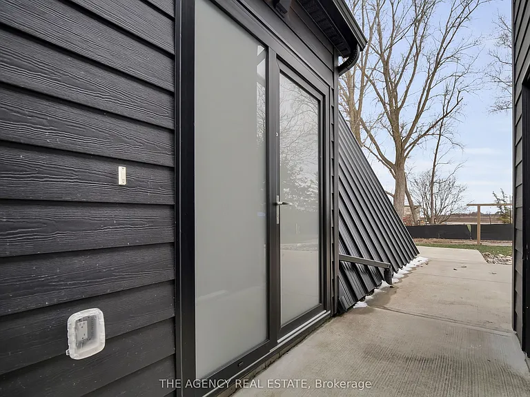 8464 Adams Ct — Photo 3
