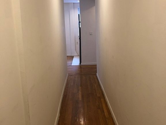 4th image of 324 E 91st St #17B