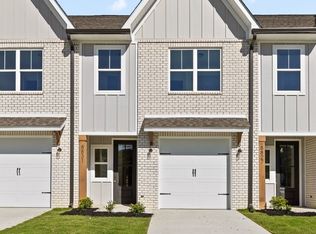 8823 James Creek Dr, Ooltewah, TN 37363