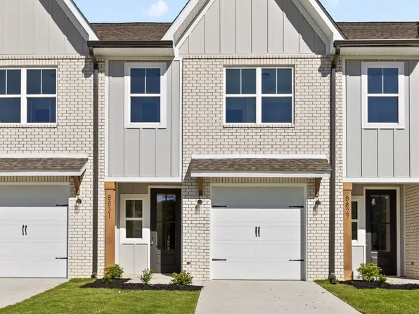 8823 James Creek Dr, Ooltewah, TN 37363