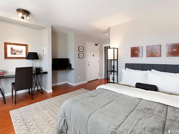 5th image of 195 7th St APT 407