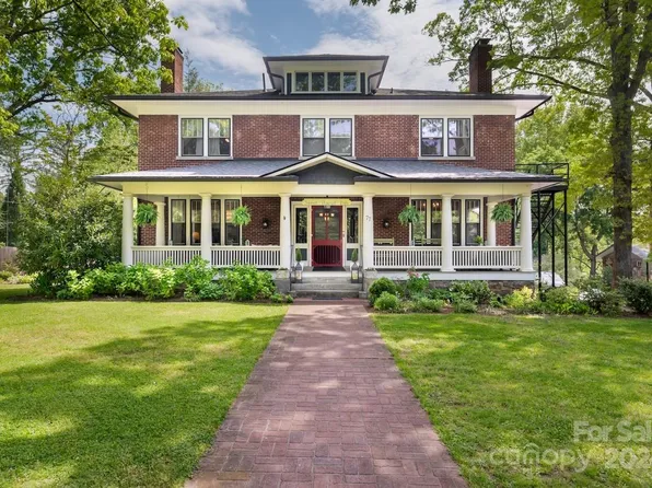 77 Kenilworth Rd, Asheville, NC 28803