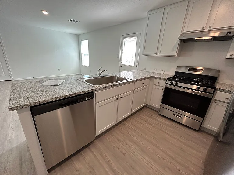 4206 Osmosis Dr — Photo 10