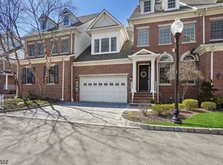 18 Notting Hill Way, Montclair, NJ 07042