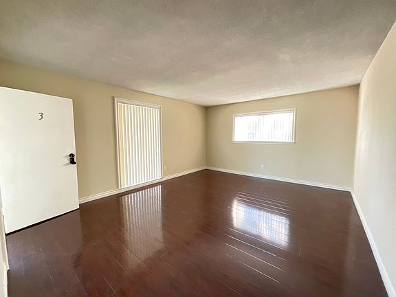 4th image of 849 S Dakota St #3