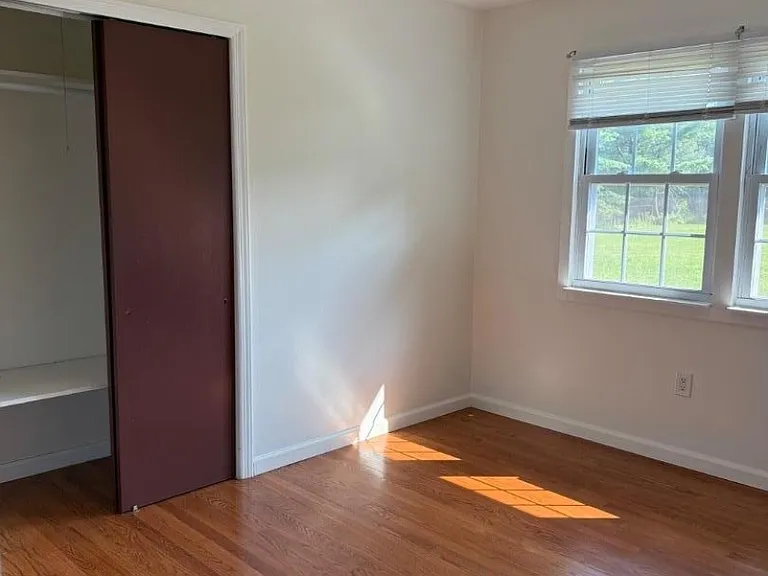 68 Ellison Rd — Photo 11