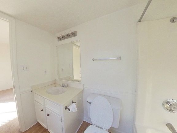 5th image of 1224 N Lbj Dr APT 502