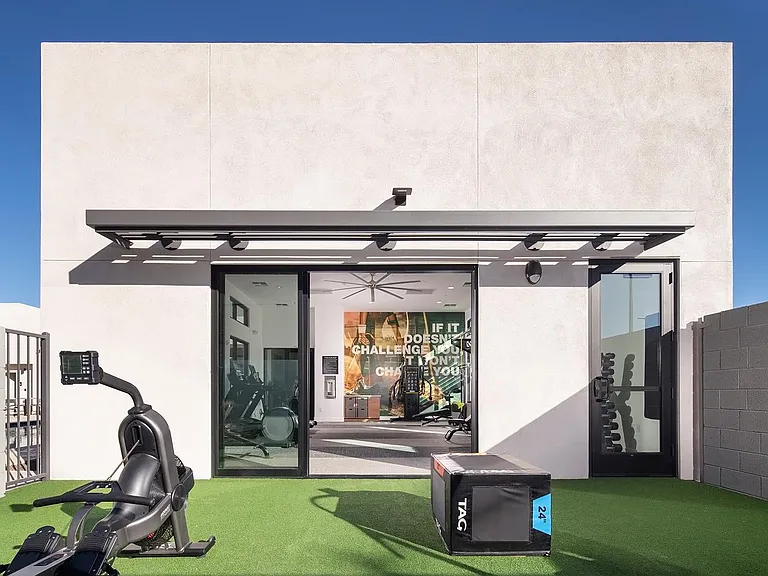 8102 N 99th Ave — Photo 8