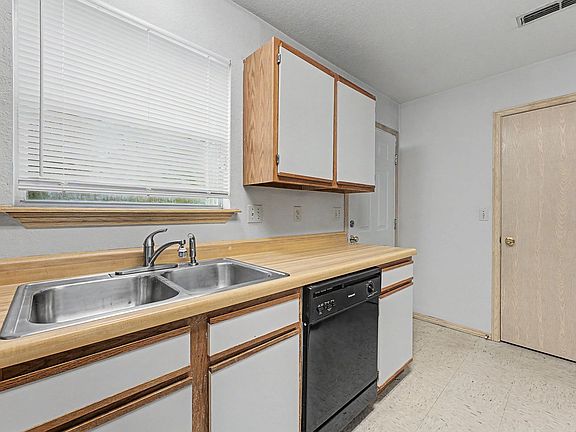 5th image of 1366 E Sequoyah Ct