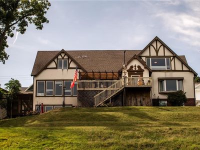 1105 Riverview Dr, Atchison, KS, 66002