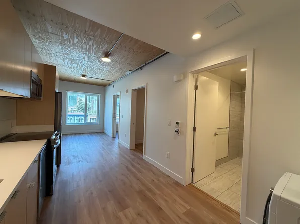 12th Street Apartments, 316 12th St #402, Oakland, CA 94607