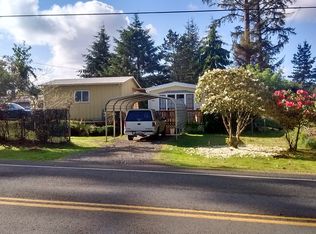 2412 Bay Ave, Ocean Park, WA