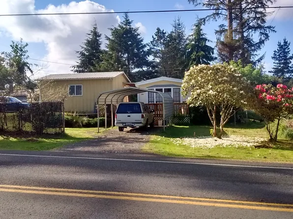 2412 Bay Ave, Ocean Park, WA 98640