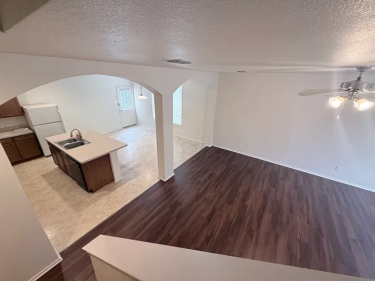 5440 Avery Ln — Photo 6