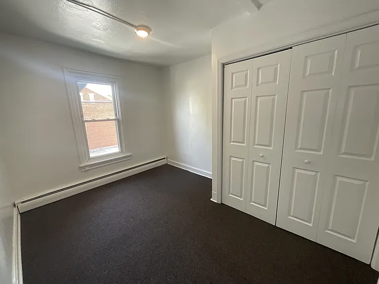 203 W North St — Photo 8