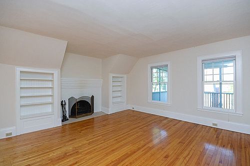 2nd image of 2309 Girard Ave S APT 3