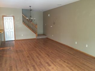 277 S 79th St UNIT 107, West Des Moines, IA 50266