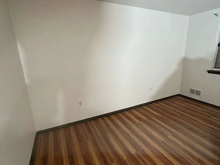 5401 Wilson Ct — Photo 9
