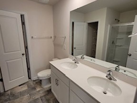 4th image of 146 Marathon Ln