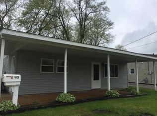 703 Cedar Ct, Valparaiso, IN 46383