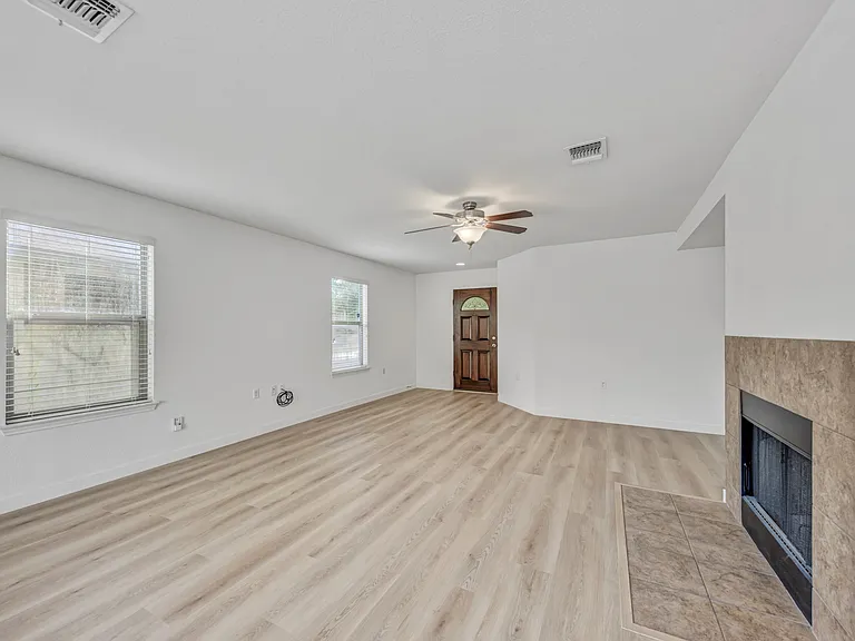 9012 Edmundsbury Dr — Photo 8
