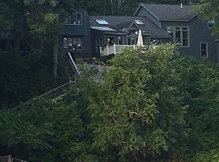 75 Riverview Park Rd, Manchester, NH 03102