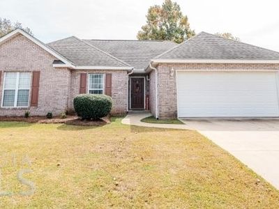 105 Saturn Ct, Bonaire, GA, 31005
