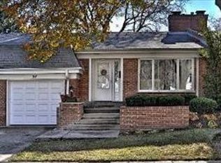 34 S Regency Ct E, Arlington Heights, IL 60004
