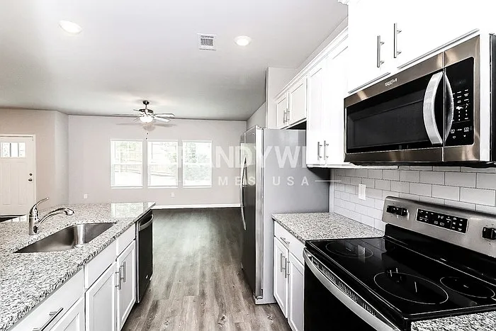 121 Windflower Way — Photo 10