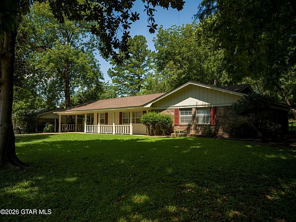 2nd image of 2704 Maple Dr