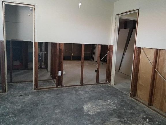 4th image of 1413 Sherwood St
