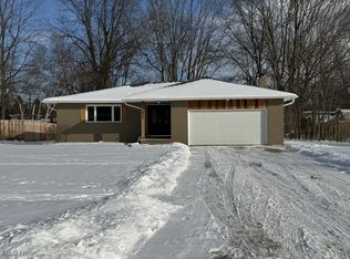 7077 E Jefferson Dr, Mentor, OH 44060