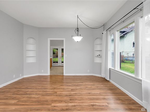 3rd image of 155 Chenault Ave