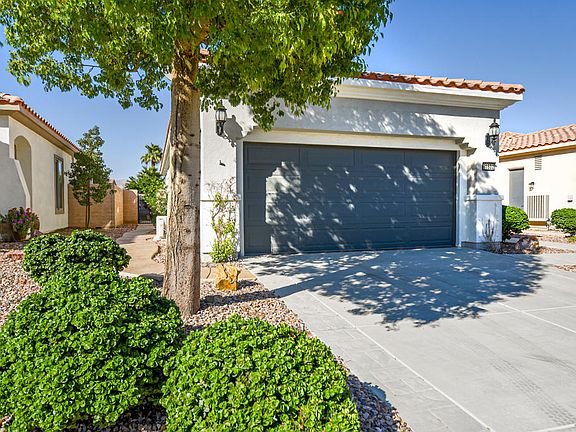 2nd image of 81602 Avenida Alturas