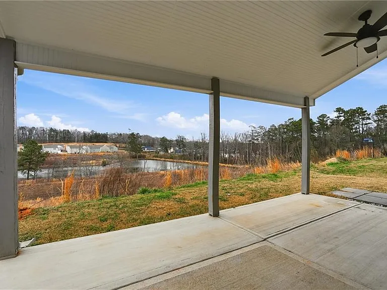 395 Knightsbridge Ln — Photo 27