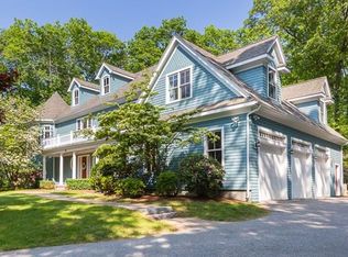 82 Middle St, Lexington, MA 02421