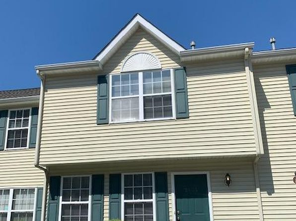 2404 Tall Pnes