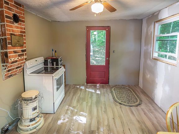 4th image of 5959 Lakeshore Dr