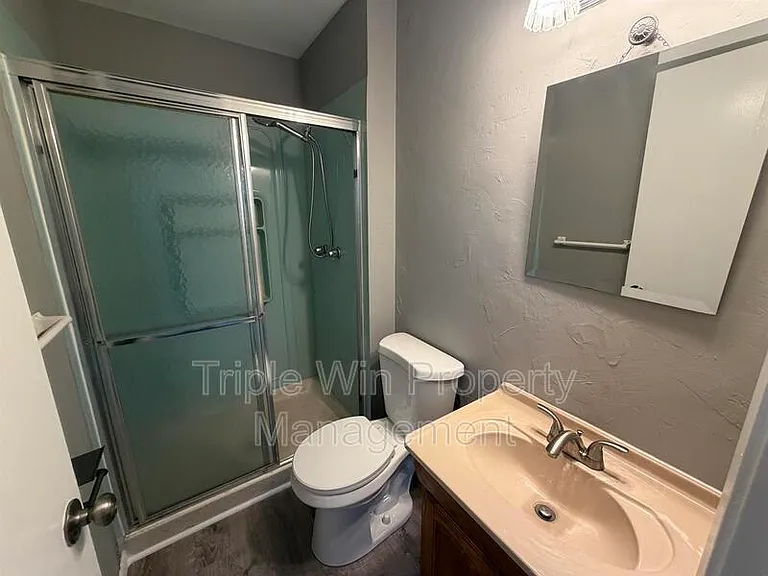 2450 Jenkee Dr — Photo 20