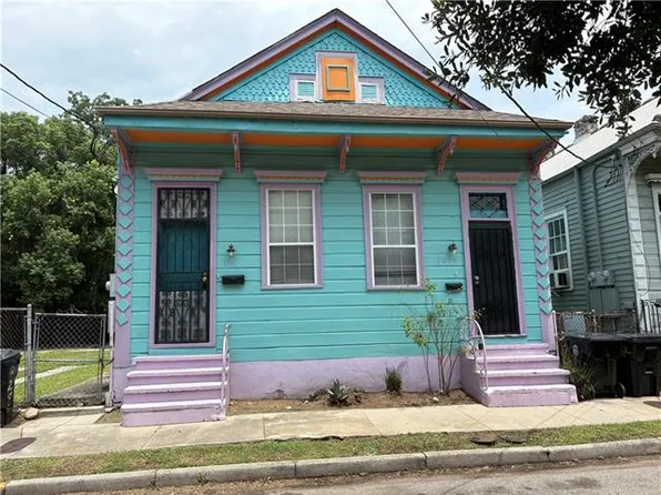 2839 Maurepas St, New Orleans, LA 70119