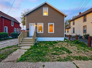 446 S Jackson St, Waukegan, IL 60085