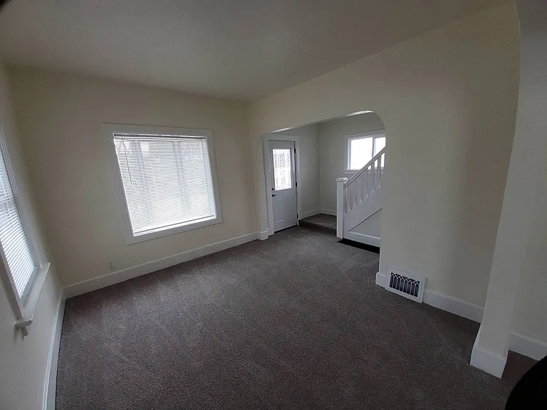 1368 Cherry St — Photo 6